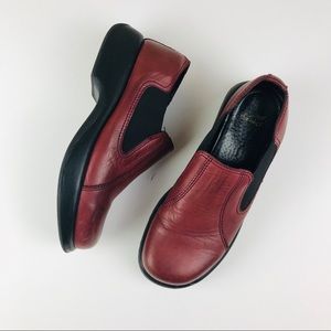 Dansko Burgundy Leather Loafer Clogs Slip On